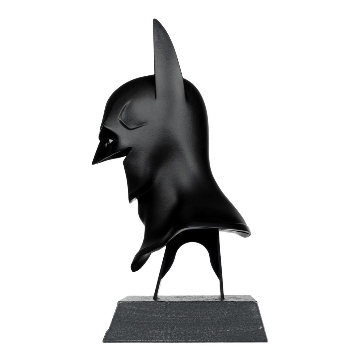 dc direct prop replica wave 3 batman arkham asylum 1:3 scale cowl dc direct prop replica wave 3 batman arkham asylum 1:3 scale cowl