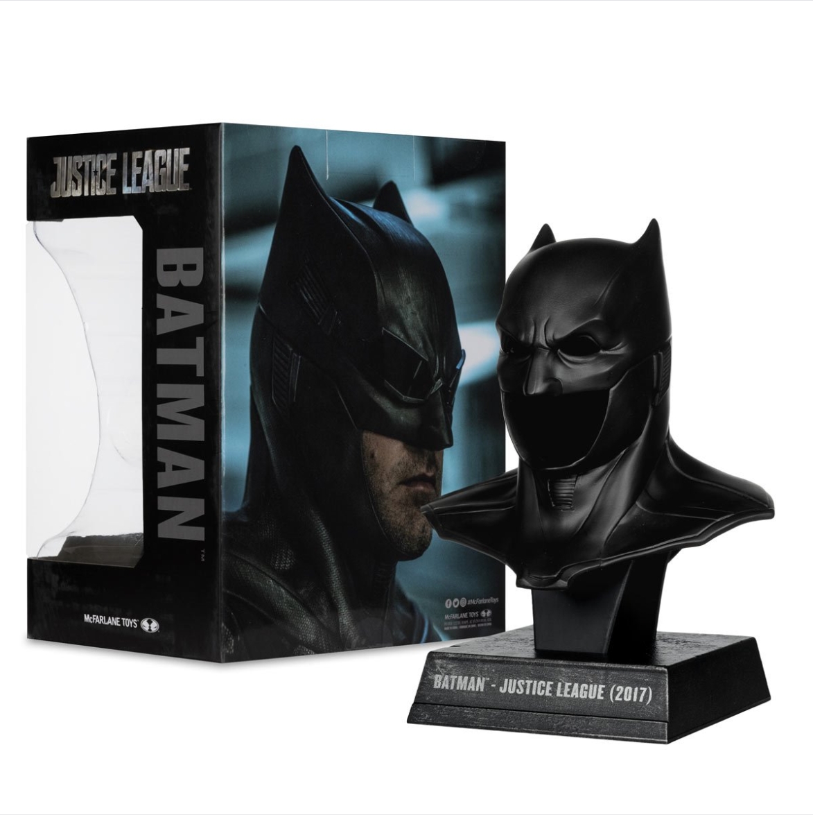 dc prop replica wave 3 batman dark knight returns 1:3 scale cowl dc prop replica wave 3 batman dark knight returns 1:3 scale cowl