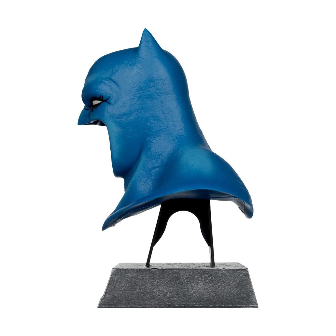 dc prop replica wave 3 batman dark knight returns 1:3 scale cowl dc prop replica wave 3 batman dark knight returns 1:3 scale cowl